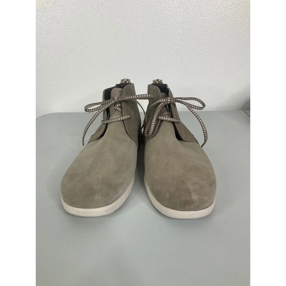 UGG pismo chukka
